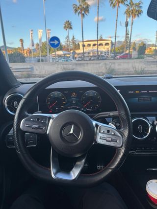 Mercedes-Benz Clase A 200 AMG Negro