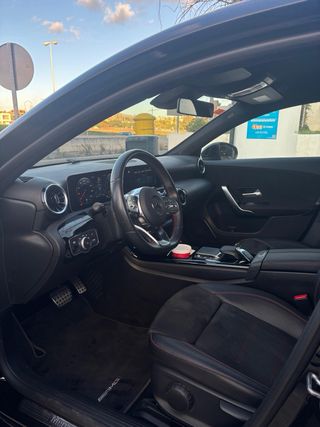 Mercedes-Benz Clase A 200 AMG Negro