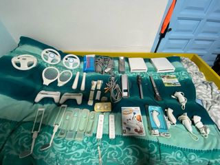 Lote Nintendo Wii mas Accesorios