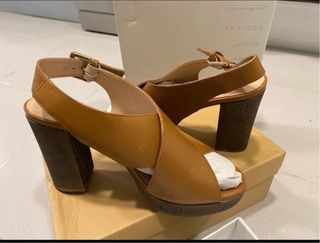 Sandalias Geox Piel Marrón Tacón