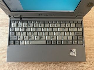 Icónico  Toshiba Libretto 100CT