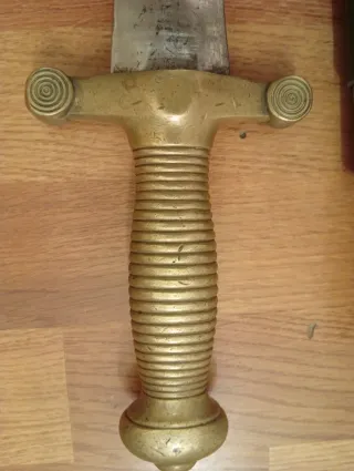 Espada antigua decorativa