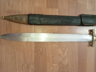 Espada antigua decorativa