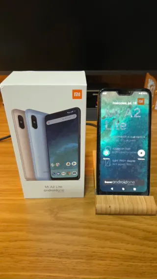 Nuevo Xiaomi Mi A2 Lite Negro 64GB con protector