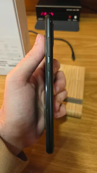 Nuevo Xiaomi Mi A2 Lite Negro 64GB con protector