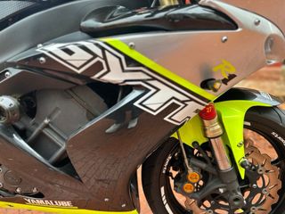 Yamaha R1 2005 Negra/Plata