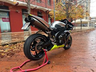 Yamaha R1 2005 Negra/Plata