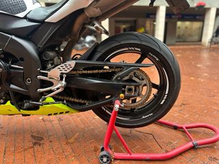 Yamaha R1 2005 Negra/Plata