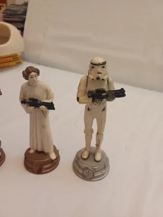 Figuras Star Wars: C3PO, R2-D2 y Stormtrooper