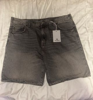 Pantalón corto vaquero Pull&Bear gris