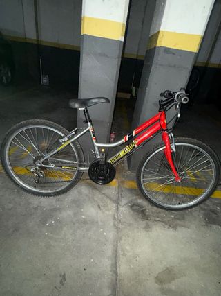 Vendo 2 Bicicleta de montaña roja