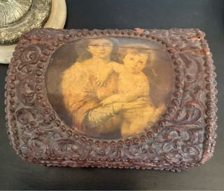 Caja joyero antigua con imagen Virgen y Niño Jesús