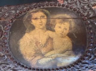 Caja joyero antigua con imagen Virgen y Niño Jesús