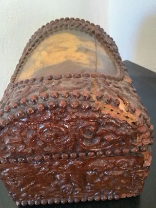 Caja joyero antigua con imagen Virgen y Niño Jesús