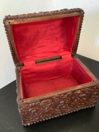 Caja joyero antigua con imagen Virgen y Niño Jesús