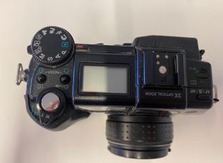 Cámara Olympus C-5050 Zoom Digital