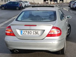 Mercedes-Benz  CLK 2004