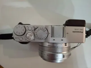 Panasonic Lumix DMC-LX100 Plata
