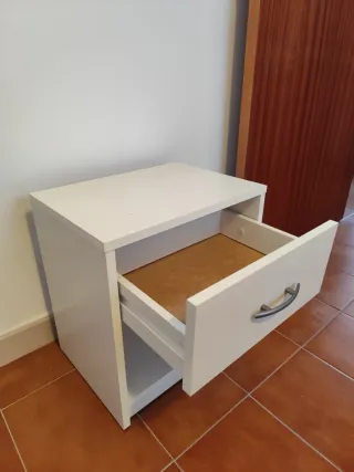 Mesita de noche blanca 38x28x40cm