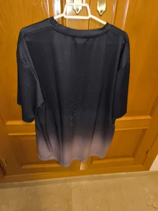 Camiseta Shein Talla XXL Degradado Negro/Gris