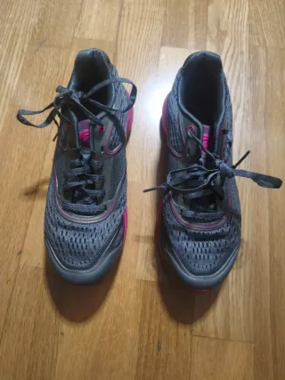 Tenis Reebok Easytone Gris y Rosa