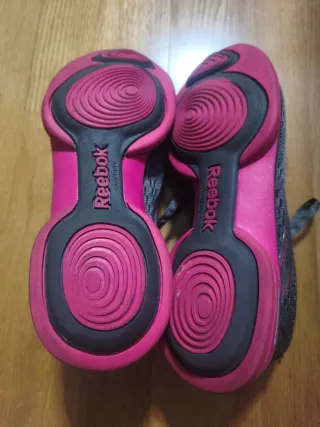 Tenis Reebok Easytone Gris y Rosa