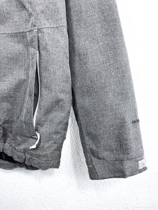 Chaqueta The North Face HyVent Forrada Impermeable