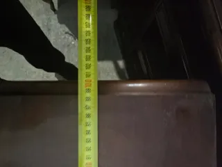 Cómoda antigua de madera