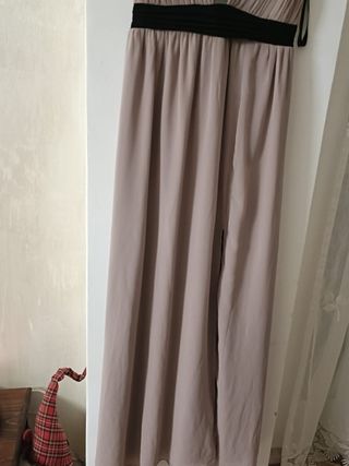 Abito da cerimonia beige e nero