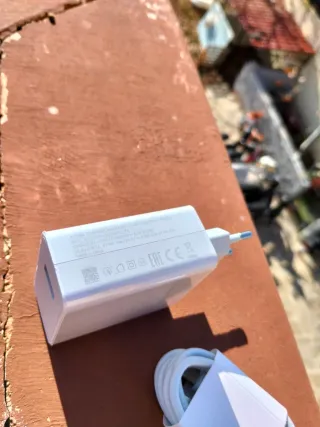 Cargador Xiaomi 67W para móvil