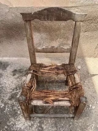 2 Sillas Antiguas de Madera