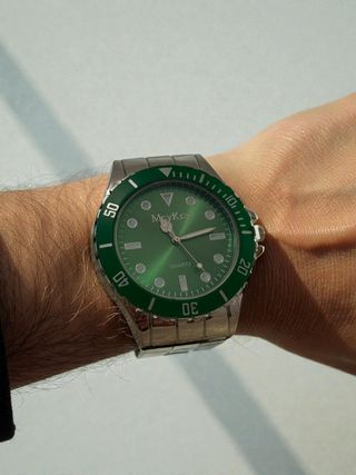 Reloj Verde de Lujo con Correa de Plata (NUEVO)