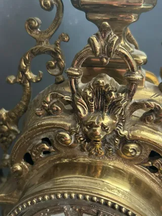 Reloj barroco de mesa de latón vintage