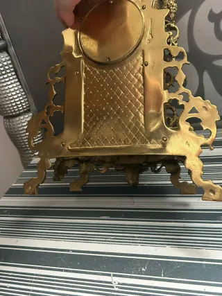 Reloj barroco de mesa de latón vintage