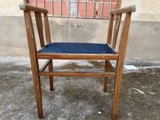 3 banquetas antiguas de madera