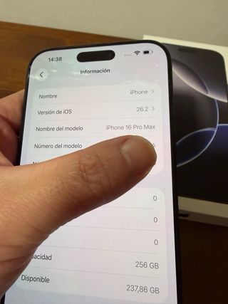 iPhone 16 Pro Max 256GB 100% Batería