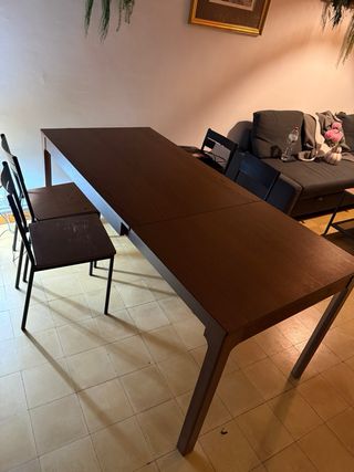 Mesa comedor y 4 sillas
