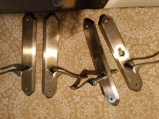 Juego de 4 manetas de puerta