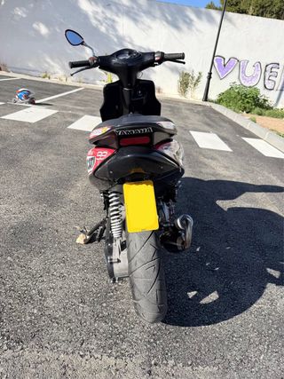 Yamaha Jog RR Negra/Roja