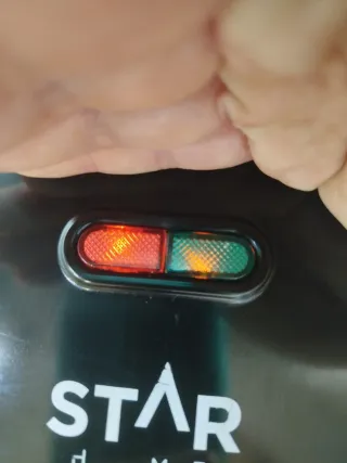 Sandwichera Star Home Negra