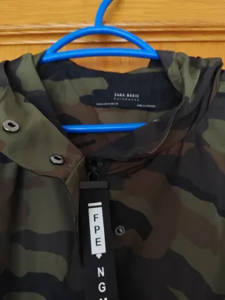 Parka Cortavientos Camuflaje Zara