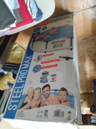 Piscina Bestway 3.05m más 2 botes de pastillas
