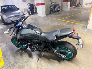 Yamaha MT-07 Gris Manual