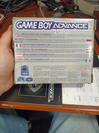 Game Boy Advance en Caja Original Nintendo Negra