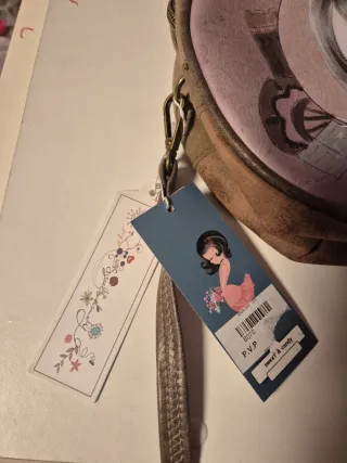 Bolso redondo estampado chica