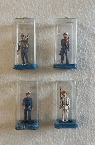 PACCO DI SOLDATI DI PIOMBO