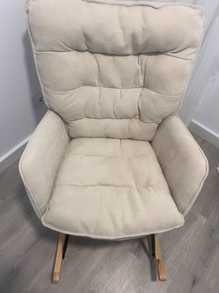 Sillón de lactancia beige