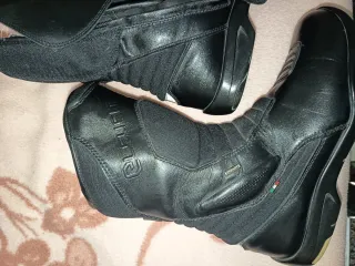 Botas de moto negras usadas 3 veces