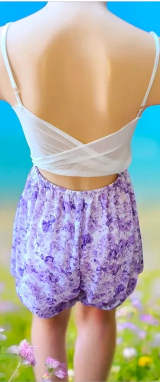 Mono-Falda Pantalón Floral Blanco y Morado