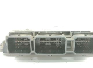 Centralita Motor Ford 4M5112A650ND Focus 1960452